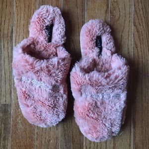Pink Bebe slippers sz 8